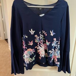 NWT Karen Kane floral embroidered navy blouse, size large